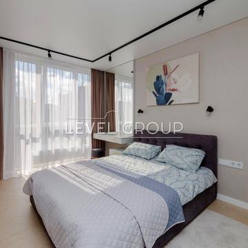 Європейського Союзу просп. (Правди), 51