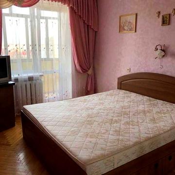 Оренда двокімнатної квартири на вул. Мазепи