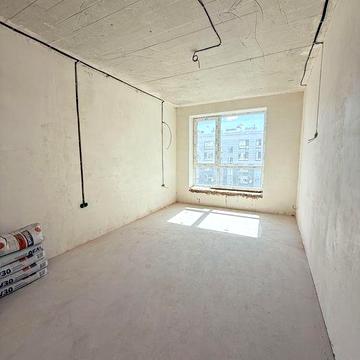 Велика квартира в крутому комплексі