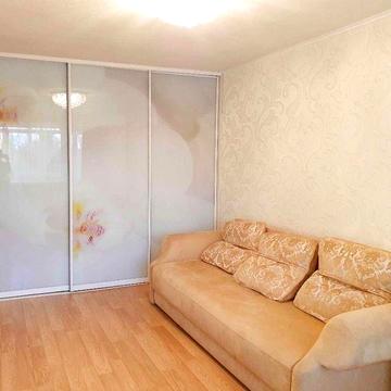 3 поверх! 7 хв метро Осокорки! 1-к квартира вул Урлівська 1/8