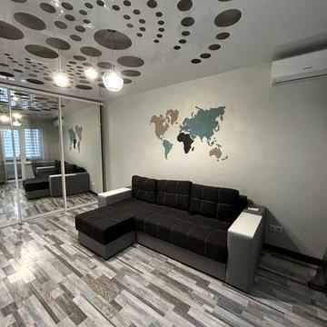 Ідеальна однокімнатна квартира з дизайнерським ремонтом у топ-локації