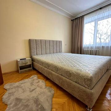 Оренда 2 кімнатної квартири поруч Нафти і газу