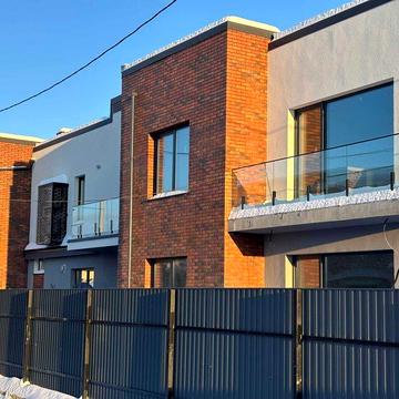 Продається БОКОВИЙ будинок (таунхаус)/Ділянка 2 сотки/Задній двір 90м2