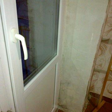 ПРОДАЮ 1 кім.Кв 2єт./9Кирп. М/П Вікна. Б/Двері Поряд Ринок.Поліклініка