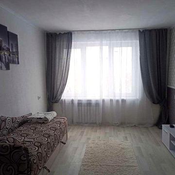 1-кімнатна квартира з ремонтом, Франківський район,цегла