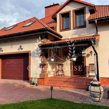 Продаж будинку 270м у лісу Старі Петрівці 15 соток землі перша лінія