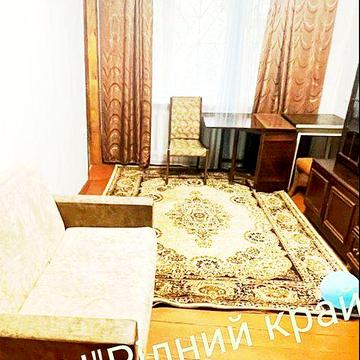 Здамо 2у кв в центрі.1 пов.Поруч вся інфраструктура