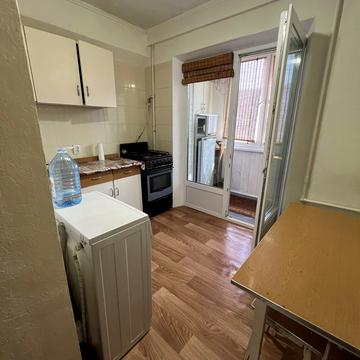 Зодчих вул., 36