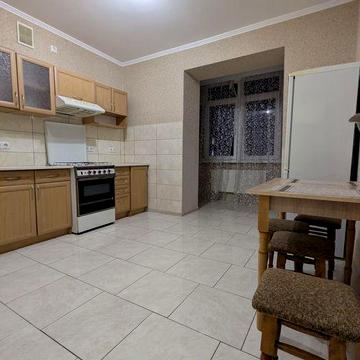 Перша здача! Оренда 1 кімн квартири поруч Метро, Велесу