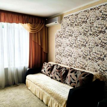 Власник. Райдужна. Продам 2х кімнатну квартиру з гарним видом.