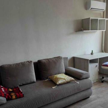 Затишна 1-к квартира м. Мінська, набережна 8 хв пішки