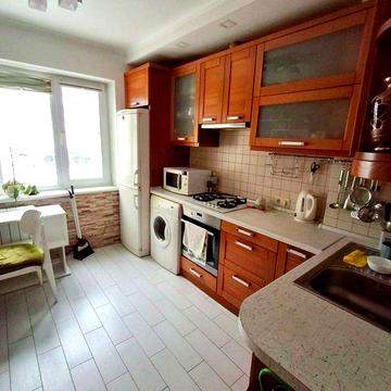 Продам трикімнатну квартиру Г. Дніпра 29