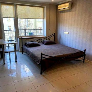 Здається 1-к квартира-студія на вул. Рибальська