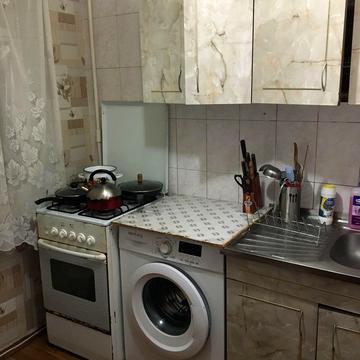 Ньютона вул., 115а