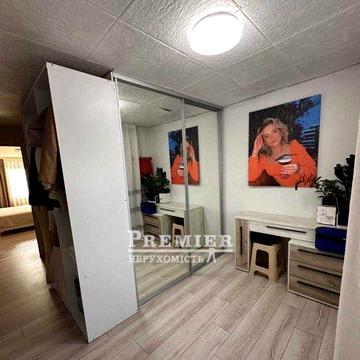 Продам сучасний 2-поверховий будинок в Наті