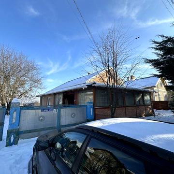 Продається 1 поверховий будинок околиці Міста