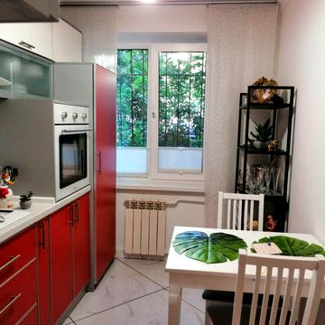 Центральний просп. (Леніна), 187