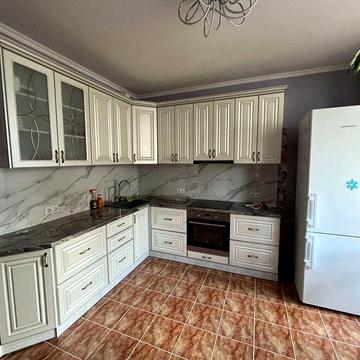 2 кімнатна квартира Олени Пчілки 2а