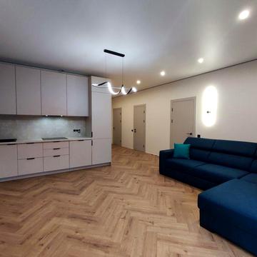 Будинок з ремонтом і меблями у Ворзелі