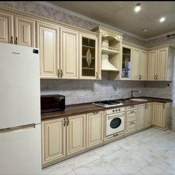 Оренда частини будинку з власним двором