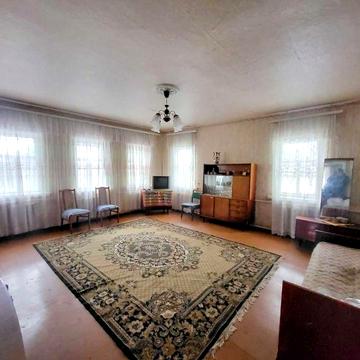 Продам будинок в селі Довжик.