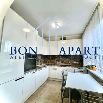 Академіка Заболотного вул., 84