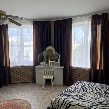 Власник.Оренда двох-(однокімнатної) квартири вул.Хрещатик 188.Центр.