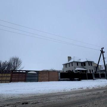 Продам Будинок з гарною квадратною ділянкою