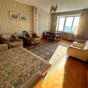 Оренда 3-к квартира  ГАЗ! вул. Дж.Маккейна