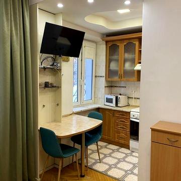 Оренда 2кім.квартири в центральній частині( кухня-вітальня + спальня)