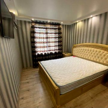 Сдам берем всех,ул.Западно Донбасскаяквартиру 3 х комнатную