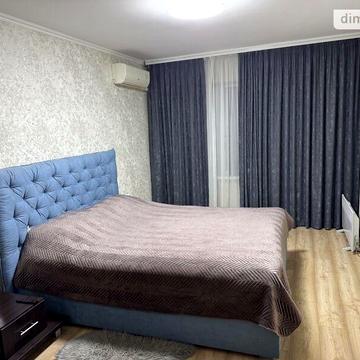 Продаж 3к Квартира Запорізька вулиця