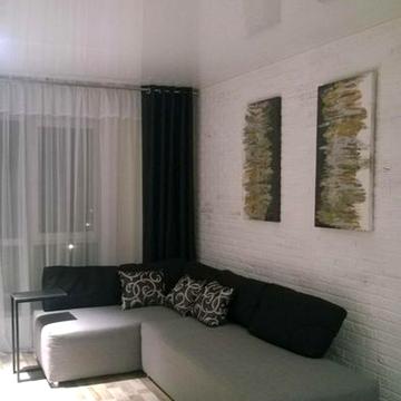 Набережна Перемоги вул., 42