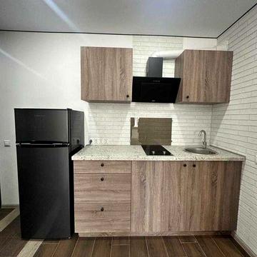 91а Садова 90, 1к кв, метро Осокорки 5 хв пішки! Є генератор!