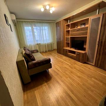 Оренда 2х кімнатної квартири на  Перемога-6