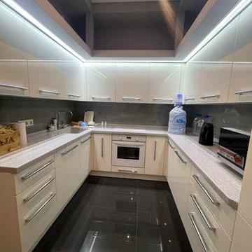 Урядовий квартал Шовковична 11 велика 2 кімнатна квартира ДизРемонт