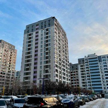 Оренда однокімнатної видової квартири з балконом. Акварелі 2