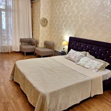 Сдам 2-х кімнатну у ЦЕНТРІ