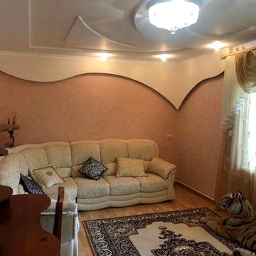 Продам 2-х ком. квартиру киевский проэкт с АГВ.