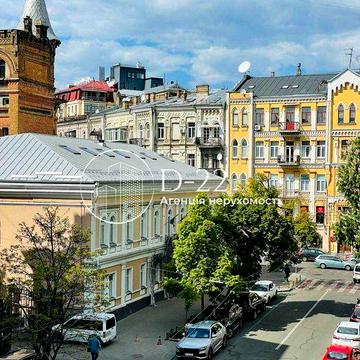 Продаж квартири Центр Києва, вул. Лисенка,1 метро Золоті Ворота Без%
