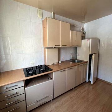 Продам 2 кімнатну квартиру 5-Зарічний будинок 25.