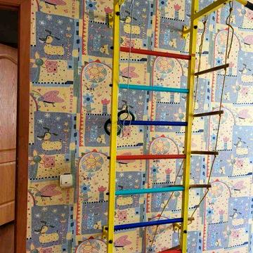 Продам трехкомнатную квартиру с ремонтом. и техникой  на 55 м.     р-н ЖК 55 микрорайон