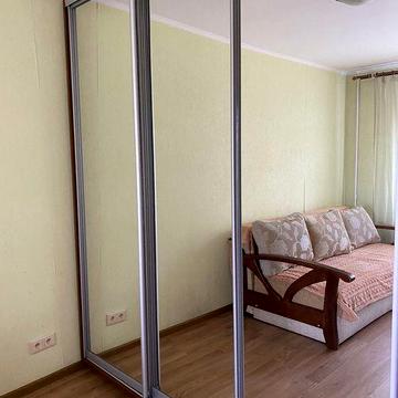 Демеевская 35. М. Голосеевская 4 мин