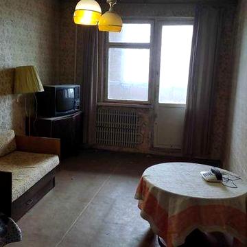 Продам свободную 3х к. кв, Салтовка, ул. Амосова, 9/9, не торец.