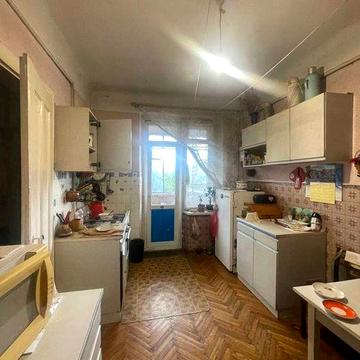 Здається 2ох кімнатна квартира по вулиці Бандери