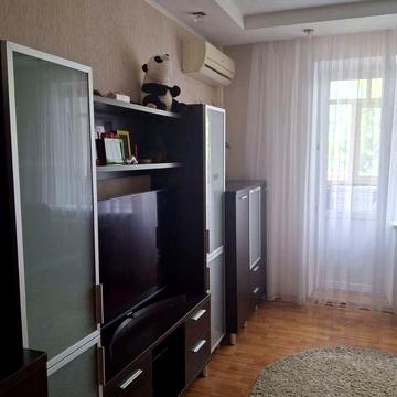 Оренда трьохкімнатної квартири князів островських