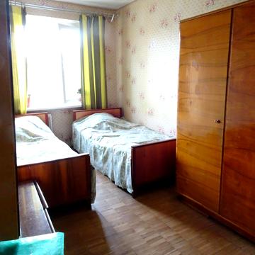 Дарницький бульв., 4