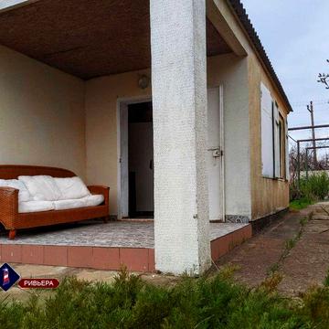 Продам дачу в Затоці. Є камін. Море поруч.