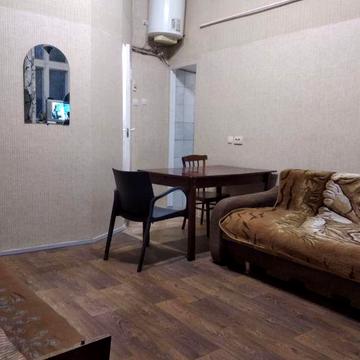 Сдам 1 ком. квартиру  на Базарной, возле парка Шевченко