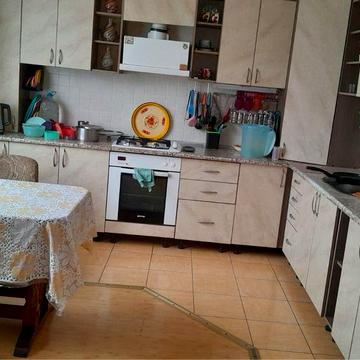 Сдаю 2-х ком. дом с хозяйкой,  Лески 1 капе